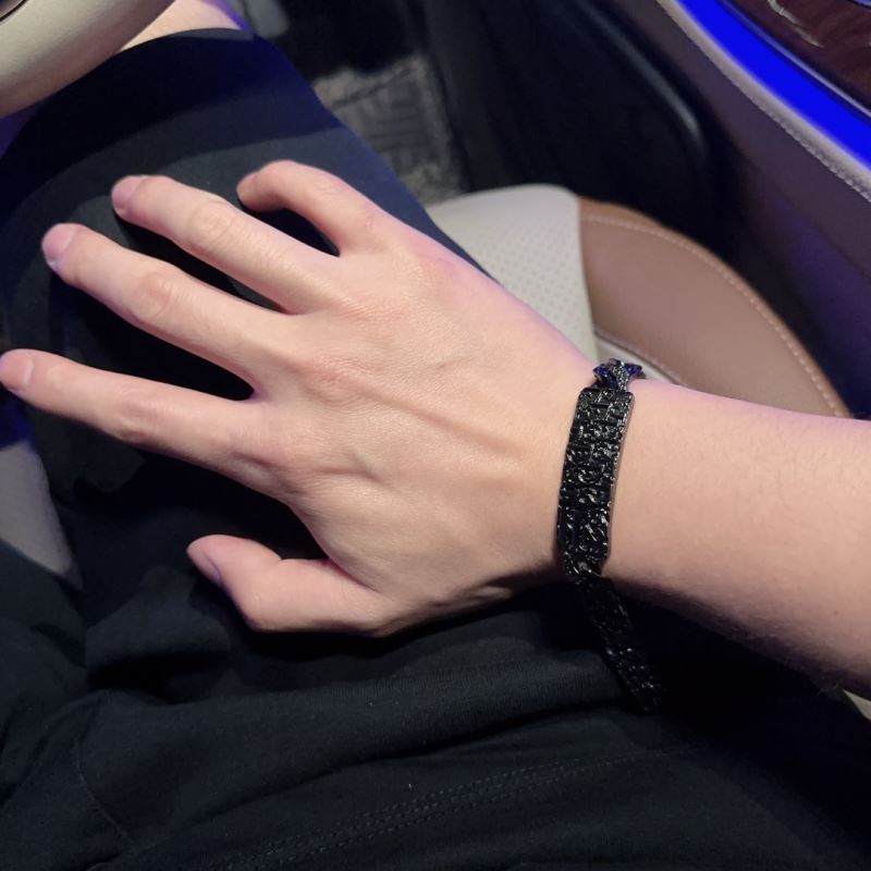 chr1st1an D10r bracelets